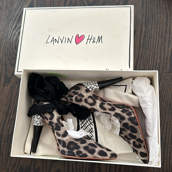 Brand new never worn collectible Lanvin x H&M leopard heels - Picture 9 of 9